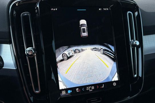 Volvo XC40 B3 B Plus Dark