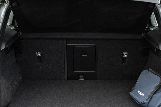 Volvo XC40 T3 Momentum Pro