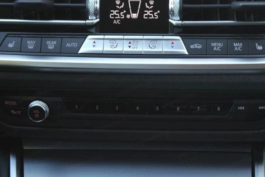 BMW Seria 3 320d xDrive Sport Line aut