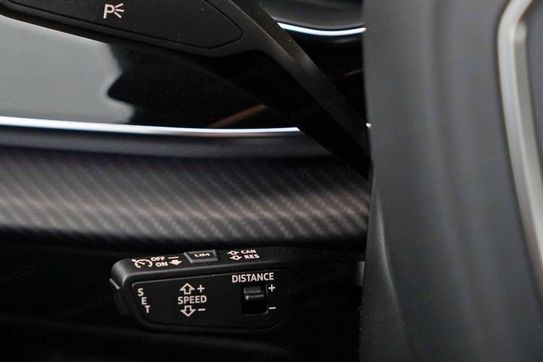 Audi Q7 SQ7 TFSI quattro