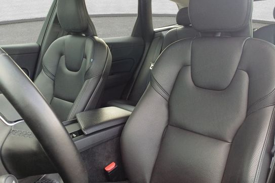 Volvo XC60 B4 B Momentum Pro aut