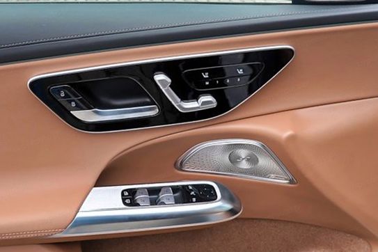 Mercedes E Klasa 200 4-Matic AMG