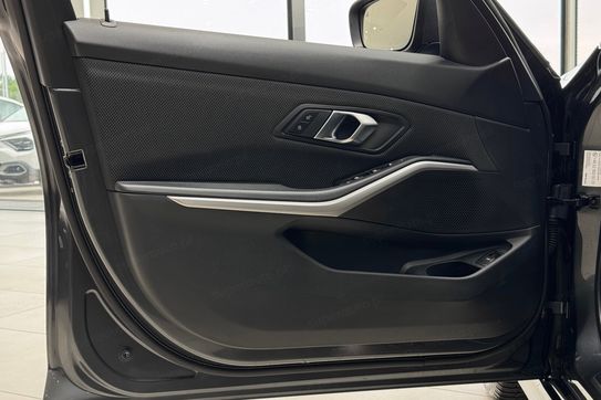 BMW Seria 3 Touring 318i