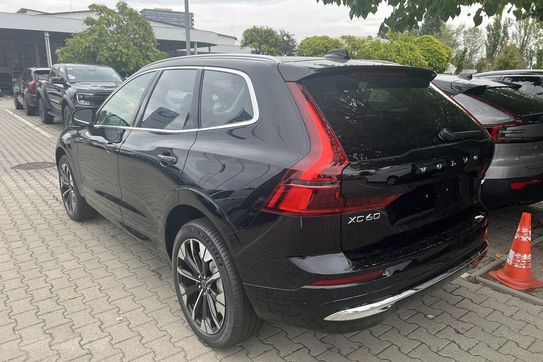 Volvo XC60 B5 AWD Ultra Bright