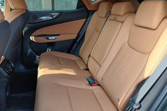 Lexus NX 450h+ Prestige AWD