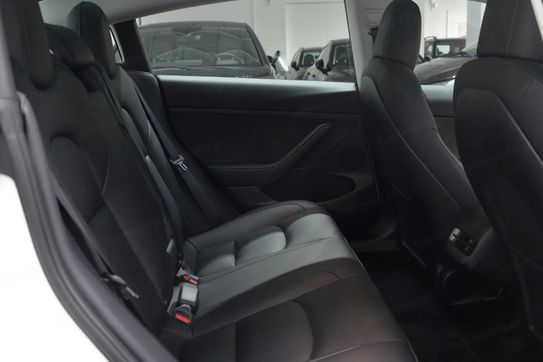 Tesla Model 3 3 Long Range AWD