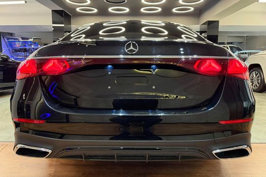 Mercedes Klasa E 220 d  4-Matic AMG