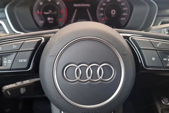 Audi A4 Avant 40 TDI Advanced