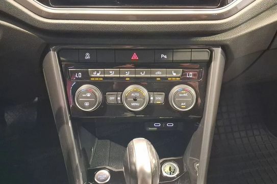 Volkswagen T-Roc 1.5 eTSI Life DSG