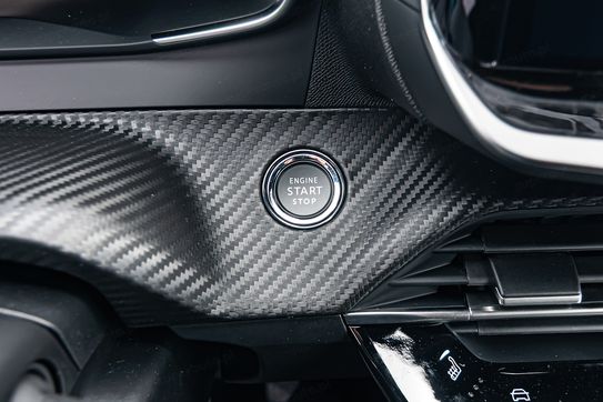 Peugeot 2008 Allure e-DCS 1.2 mHEV