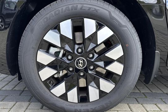 Hyundai Staria 1.6 T-GDI HEV Luxury aut