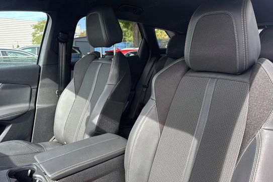 Peugeot 3008 GT 1.2 PureTech  S&S EAT8