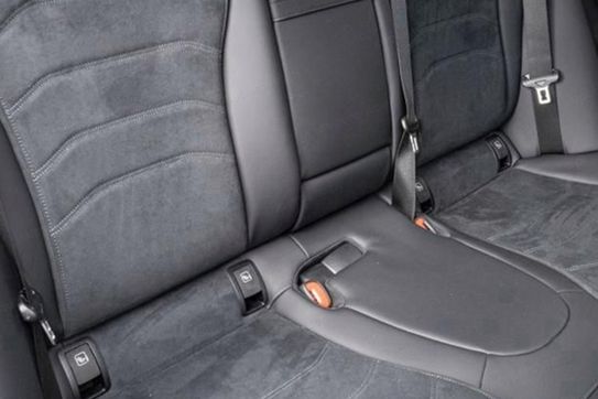 Mercedes E Klasa 220 d 4-Matic AMG