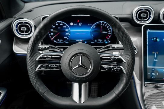 Mercedes GLC 300 e 4-Matic AMG Line
