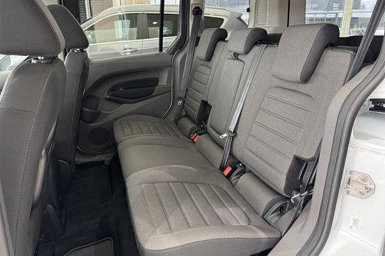 Ford Tourneo Connect L1H1 Titanium