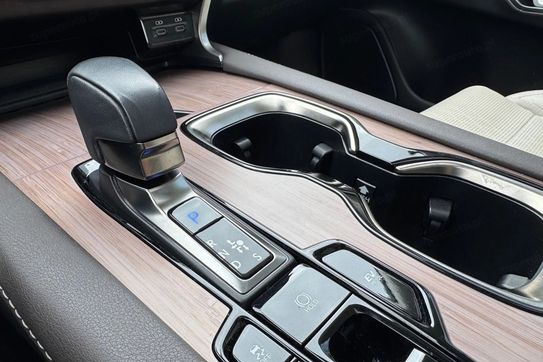 Lexus RX 350h Omotenashi