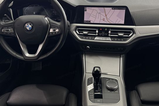 BMW Seria 3 320d xDrive mHEV Advantage aut