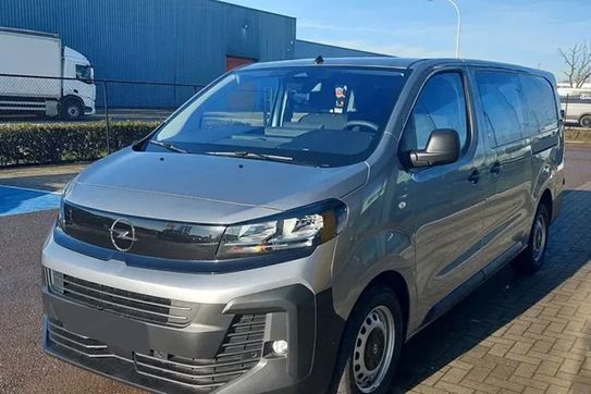 Opel Vivaro XL L2H1 EAT8 Zabudowa Brgadowa