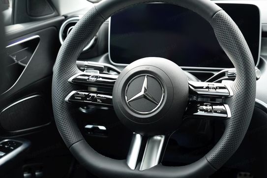 Mercedes Klasa C 200 4-Matic AMG