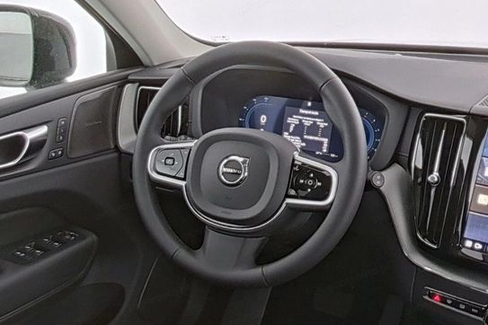 Volvo XC60 B5 B AWD Ultra Dark