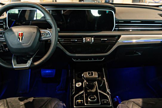 Hongqi HS5 2.0T AWD