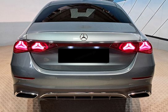 Mercedes Klasa E 220 d  4-Matic AMG