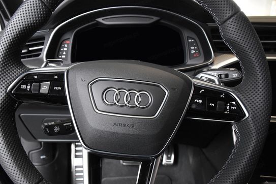 Audi A6 RS6 TFSI quattro Performance