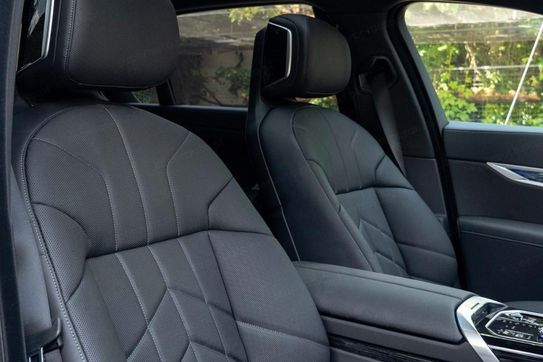 BMW Seria 7 740d xDrive M Sport