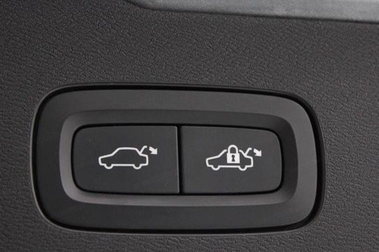 Volvo V60 Cross Country D4 Momentum Pro aut