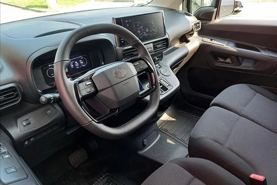 Toyota Proace City Long Active