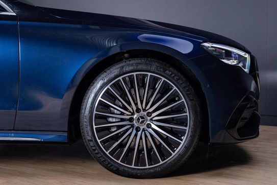 Mercedes Klasa E 220 d  4-Matic AMG