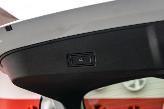 Omoda 5 1.5 T-GDI Hybrid Premium DHT