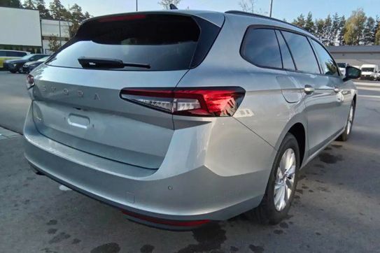 Skoda Superb Essence 2.0 TDI DSG