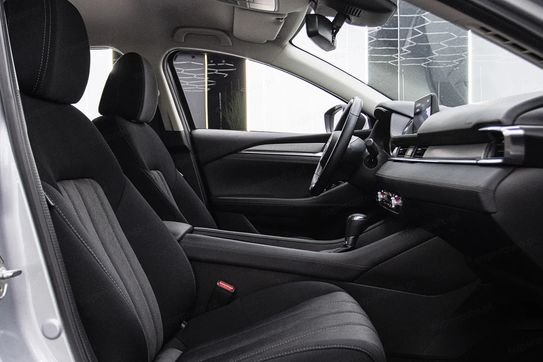 Mazda 6 2.0 Center-Line