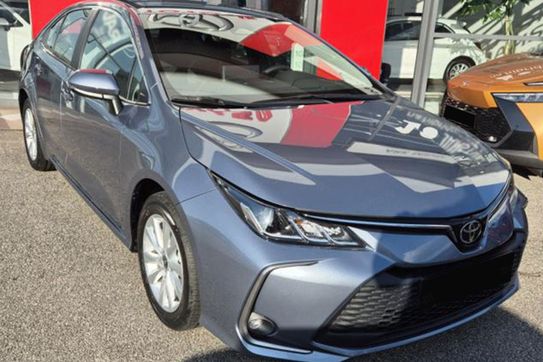 Toyota Corolla Comfort 1.5 benzyna