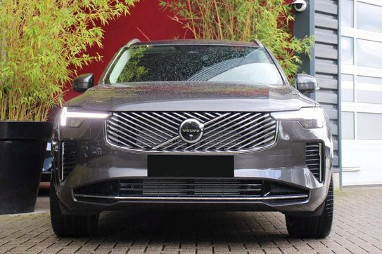 Volvo XC90 B5 AWD Ultra Bright