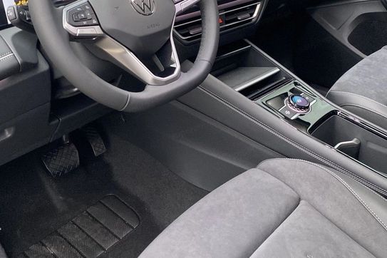 Volkswagen Tiguan Elegance 2.0 TSI DSG 4Mot.