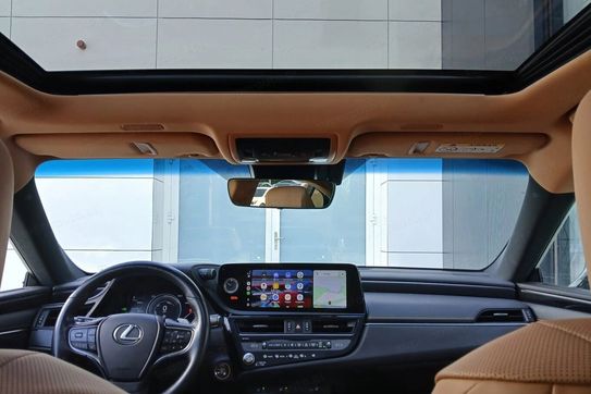 Lexus ES 300h Business Edition