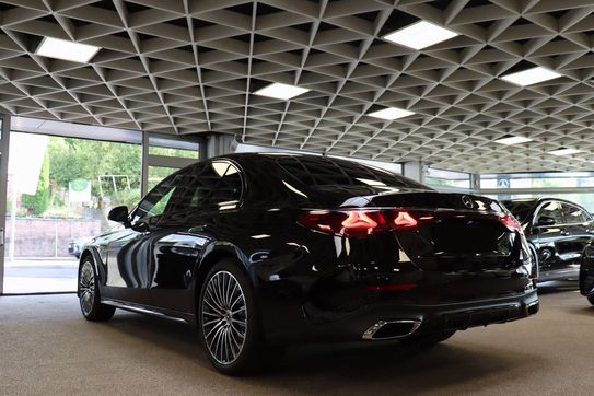 Mercedes Klasa E 200 4-Matic AMG