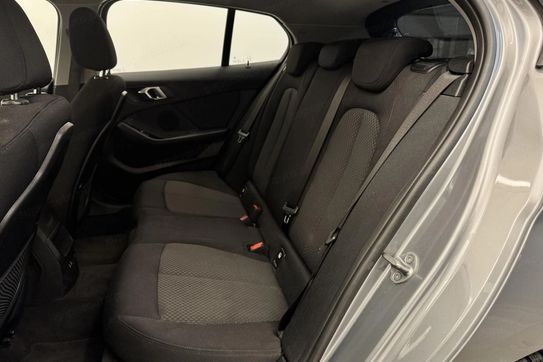 BMW Seria 1 118i Advantage