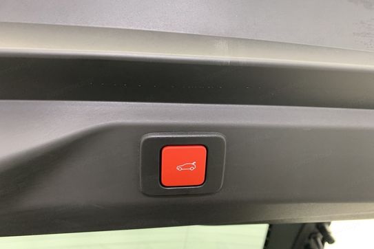 Peugeot 3008 GT 1.2 mHEV e-DCS6