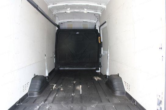 Ford Transit L4H3