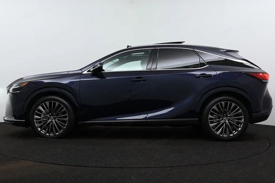 Lexus RX 350h Omotenashi