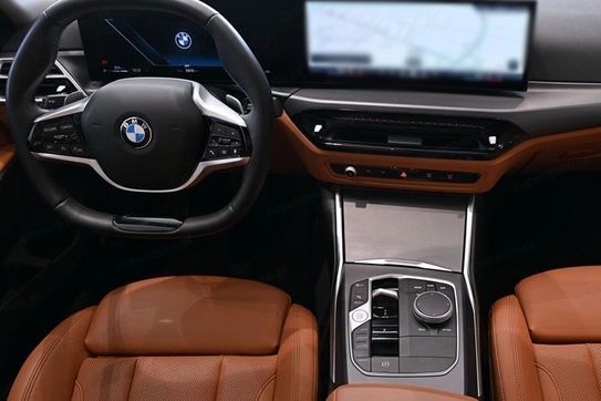 BMW Seria 3 318i aut