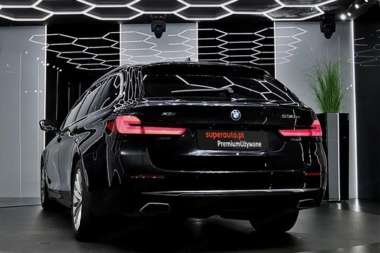 BMW Seria 5 Touring 530e Luxury Line xDrive