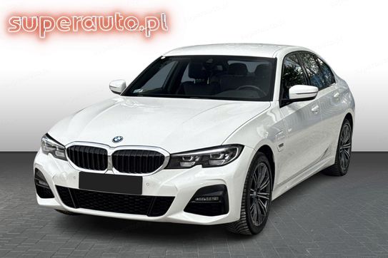 BMW Seria 3 330e xDrive M Sport