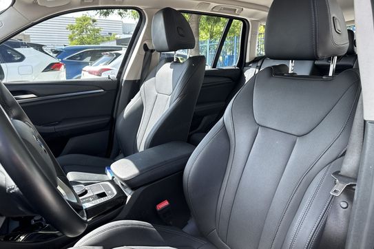 BMW X3 xDrive20i