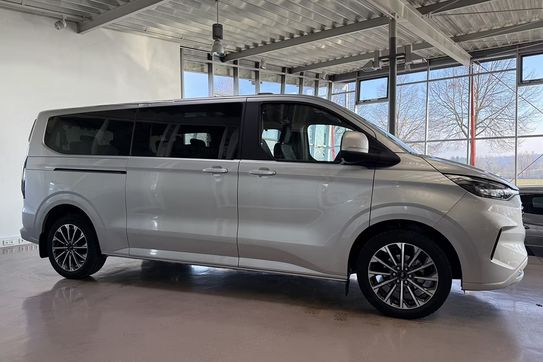 Ford Tourneo Custom 320 L2 Titanium X AT8
