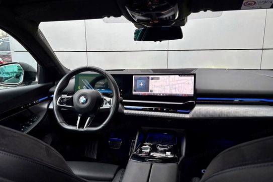 BMW Seria 5 520d xDrive mHEV M Sport aut