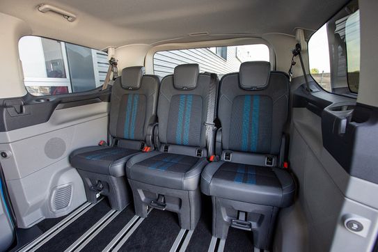 Ford Tourneo Custom 2.5 PHEV CVT L1 Sport